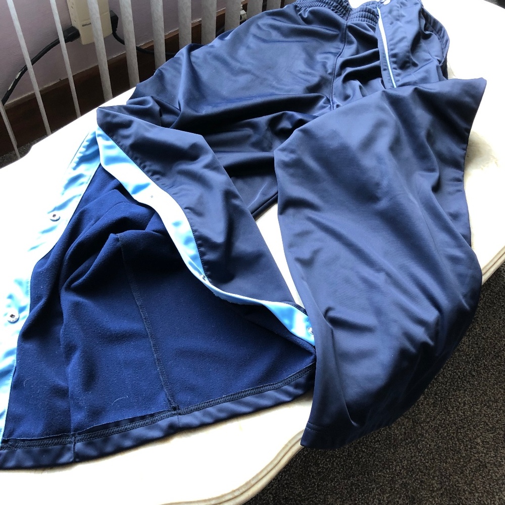 Tear-away sweat pants